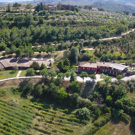 Il Poggio Dei Pettirossi Hotel Bevagna Bagian luar foto