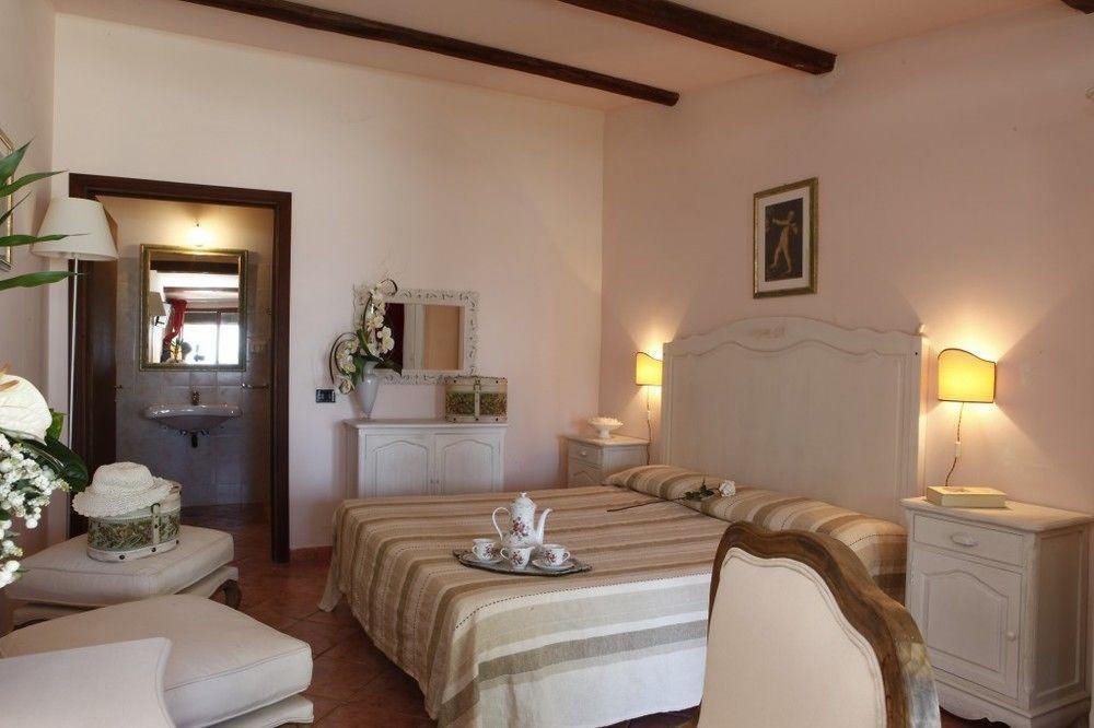 Il Poggio Dei Pettirossi Hotel Bevagna Bagian luar foto