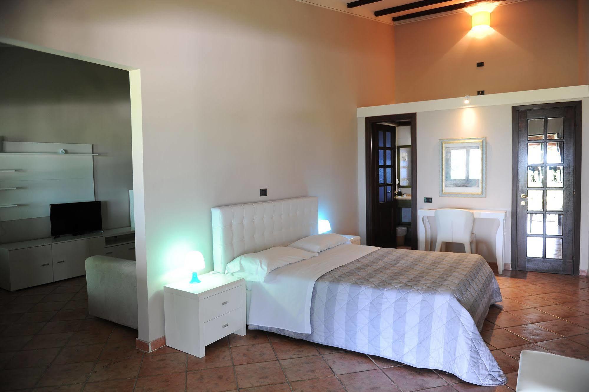 Il Poggio Dei Pettirossi Hotel Bevagna Bagian luar foto